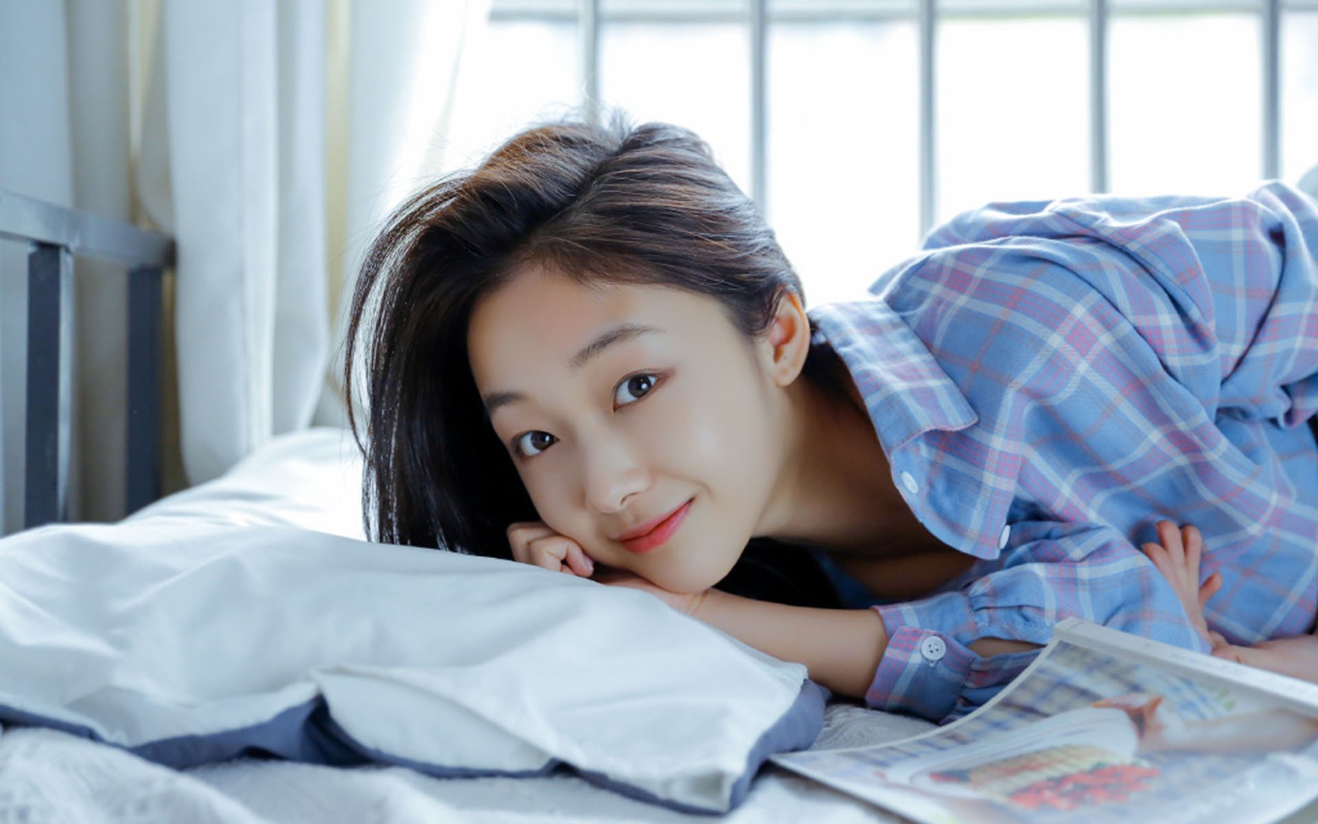 kaiyun-比赛中球员们奋勇争先，为球队赢得胜利，比赛前队员们提出大家要有齐心协力勇于拼搏