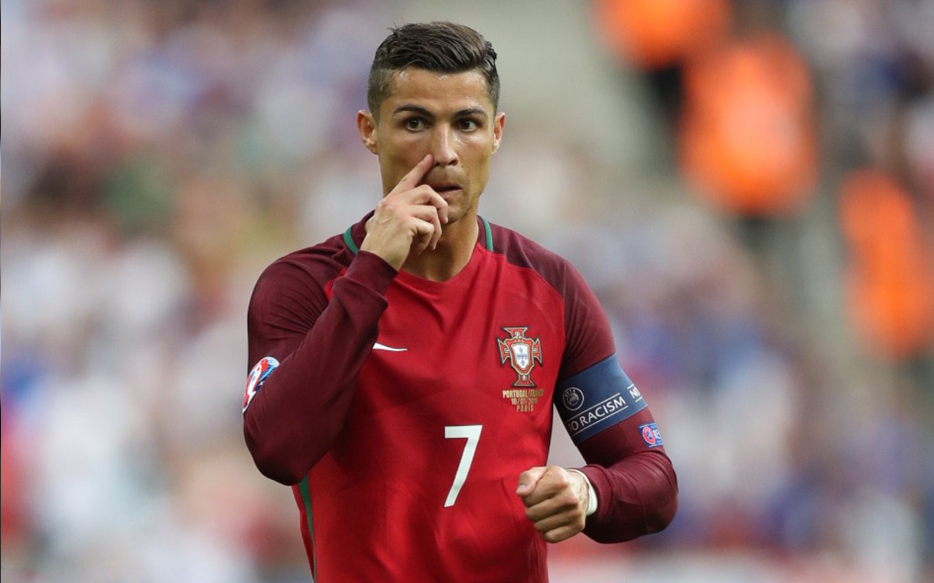 开云下载-C罗帽子戏法力助球队翻盘，c罗的帽子戏法是怎么回事